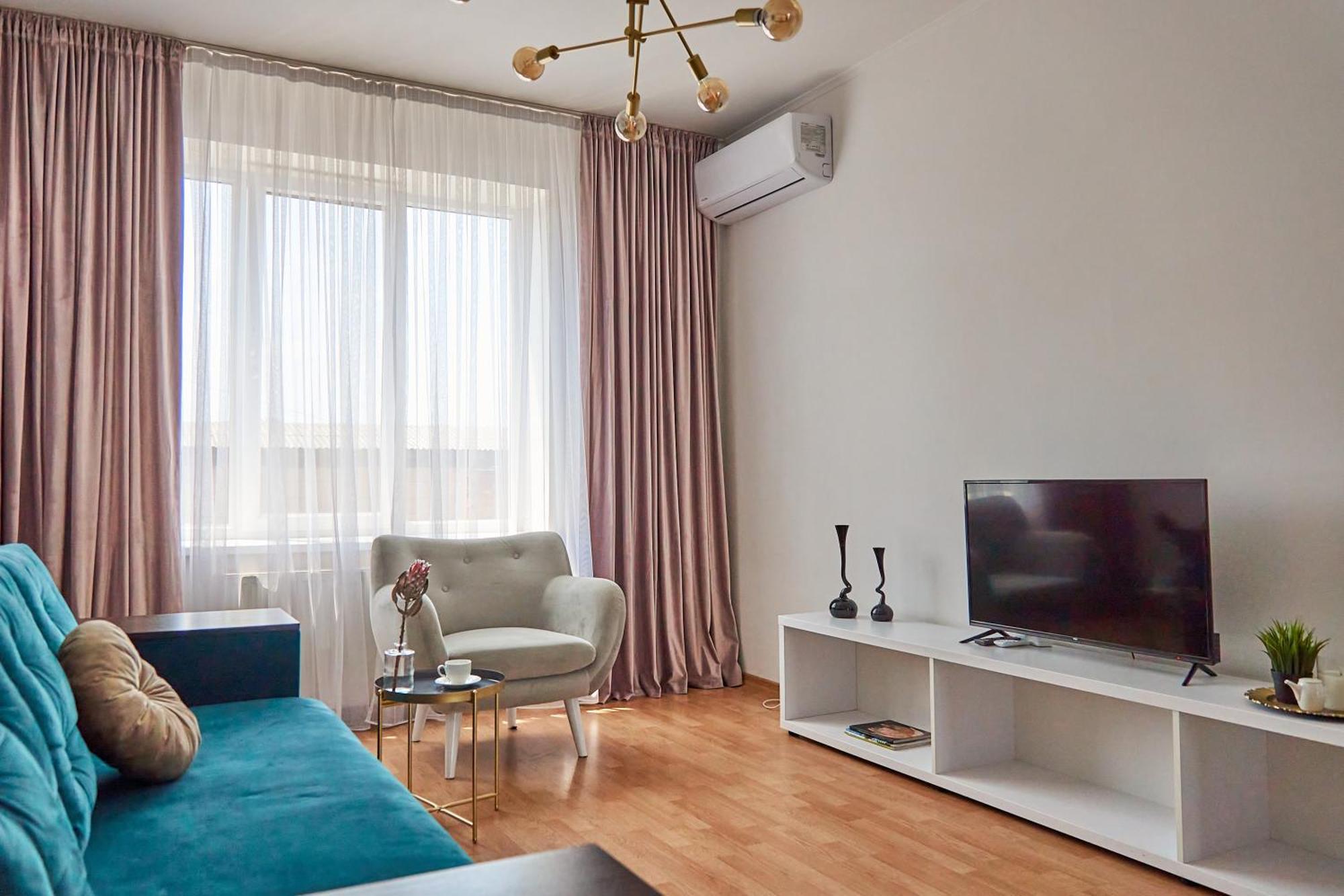 Lux Apartment Mukacheve Exterior foto