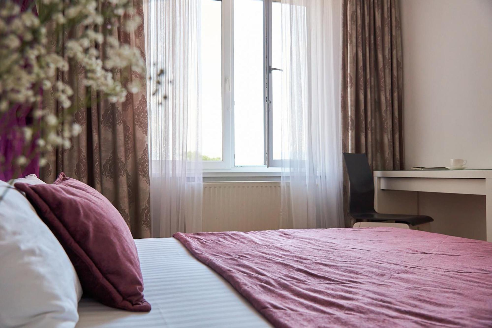 Lux Apartment Mukacheve Exterior foto